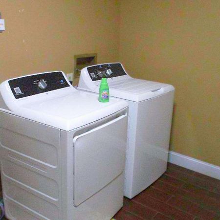 Best Western Shelbyville Lodge Bagian luar foto