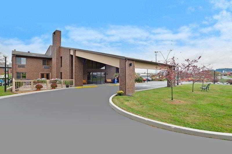 Best Western Shelbyville Lodge Bagian luar foto