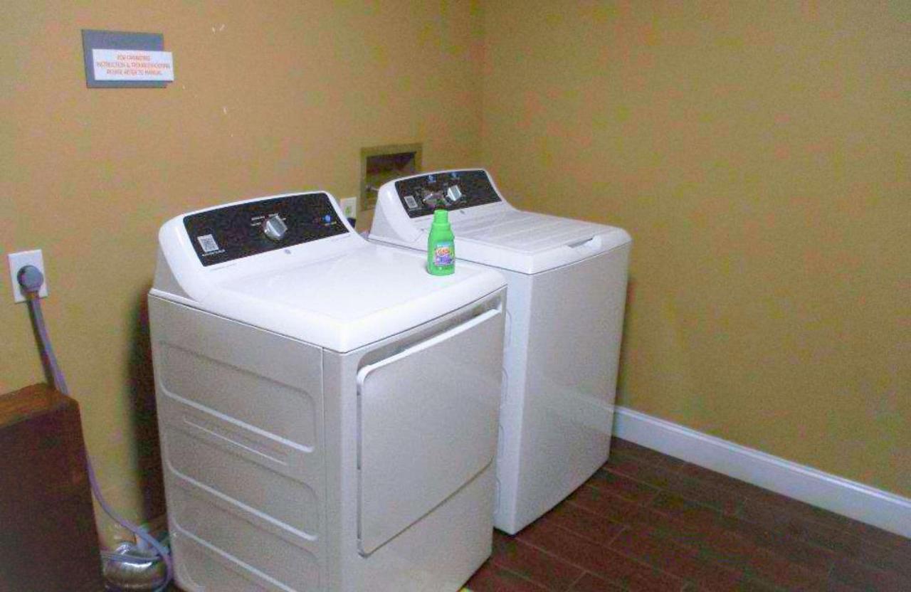 Best Western Shelbyville Lodge Bagian luar foto
